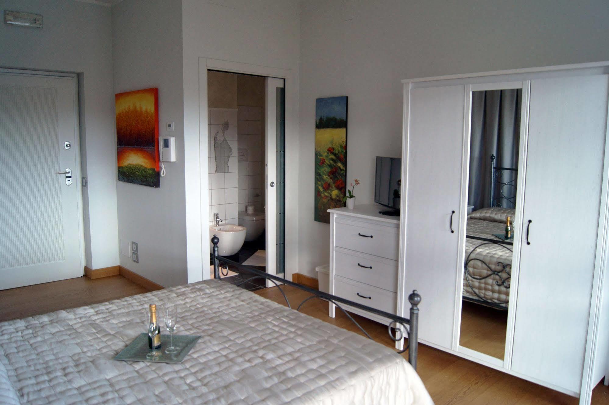 Baia Di Ognina Bed and Breakfast CTA Eksteriør billede