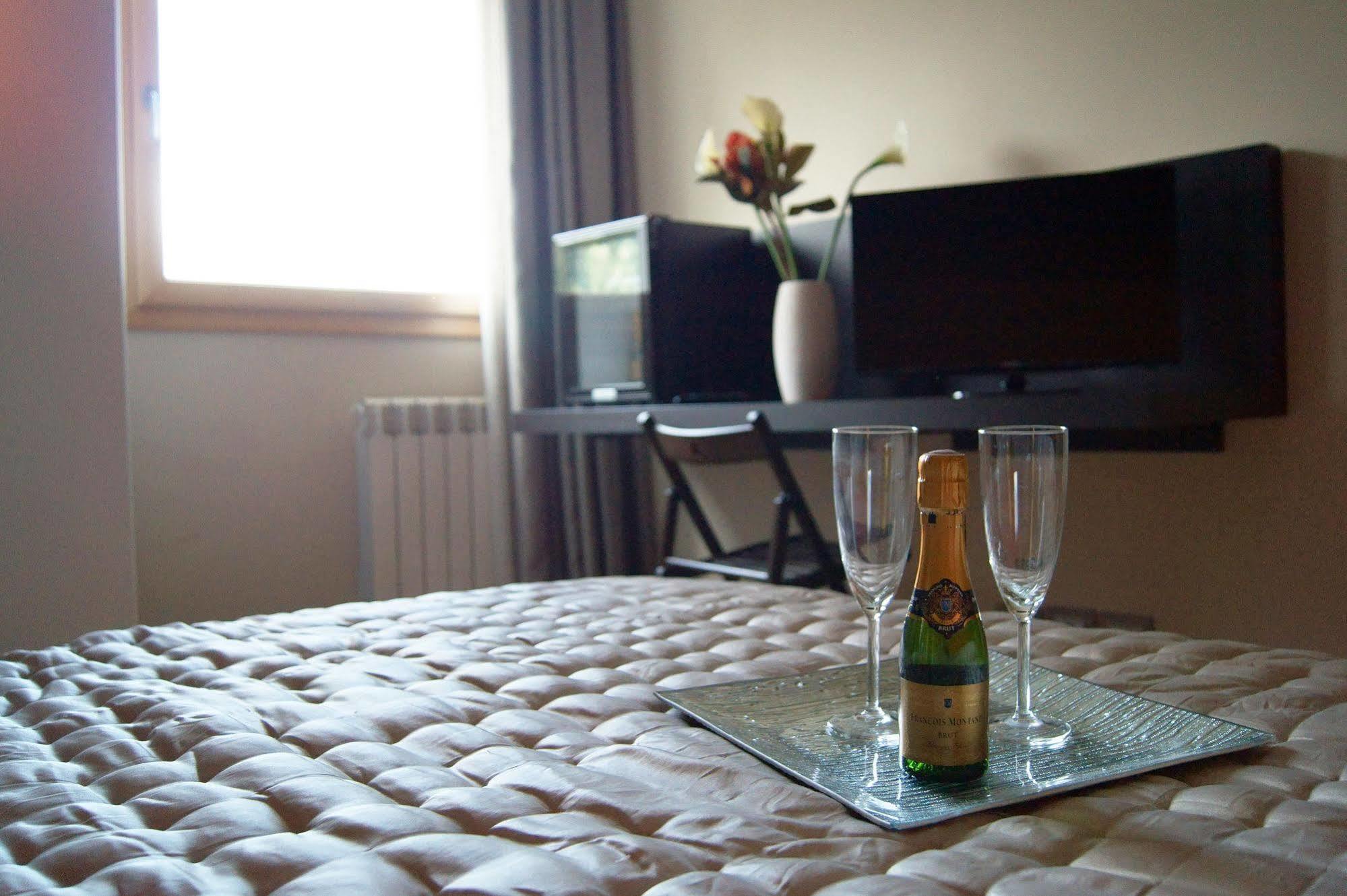 Baia Di Ognina Bed and Breakfast CTA Eksteriør billede