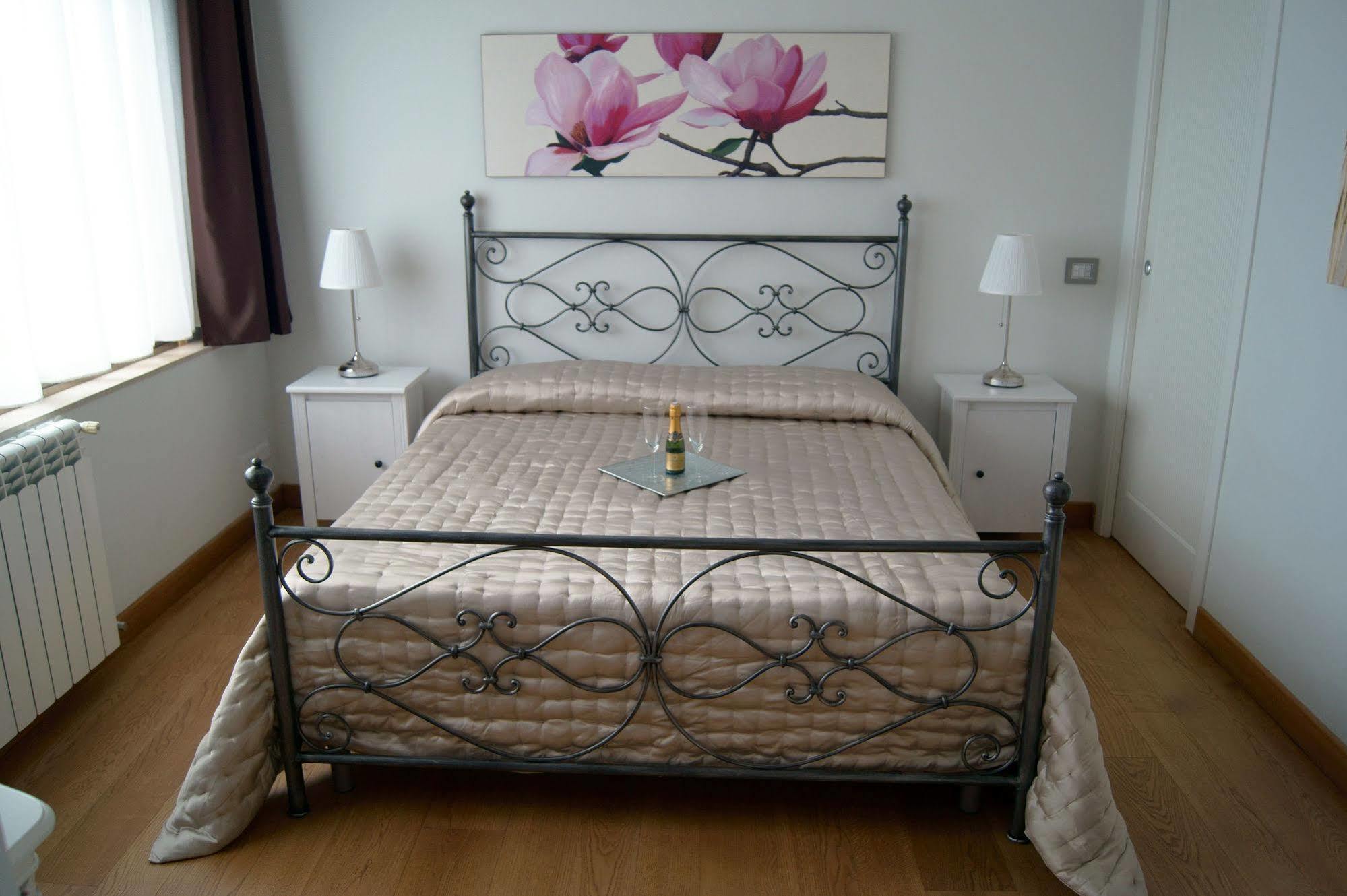 Baia Di Ognina Bed and Breakfast CTA Eksteriør billede